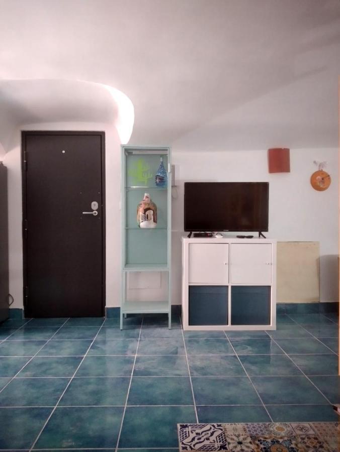 普罗奇达Casa Adriano公寓 外观 照片